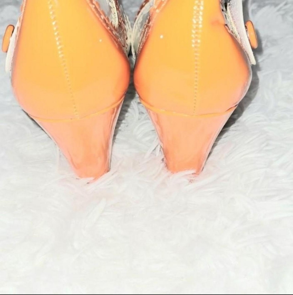 Orange & White Mary Jane Heels With Velcro Strap & Floral Women's US 8! ✨️ - Picture 4 of 5